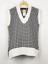 Buy online pre-used pre-loved 100% authentic & Original branded Prettylittlething (SL-1931) available in Pakistan. Top international brands avilable.